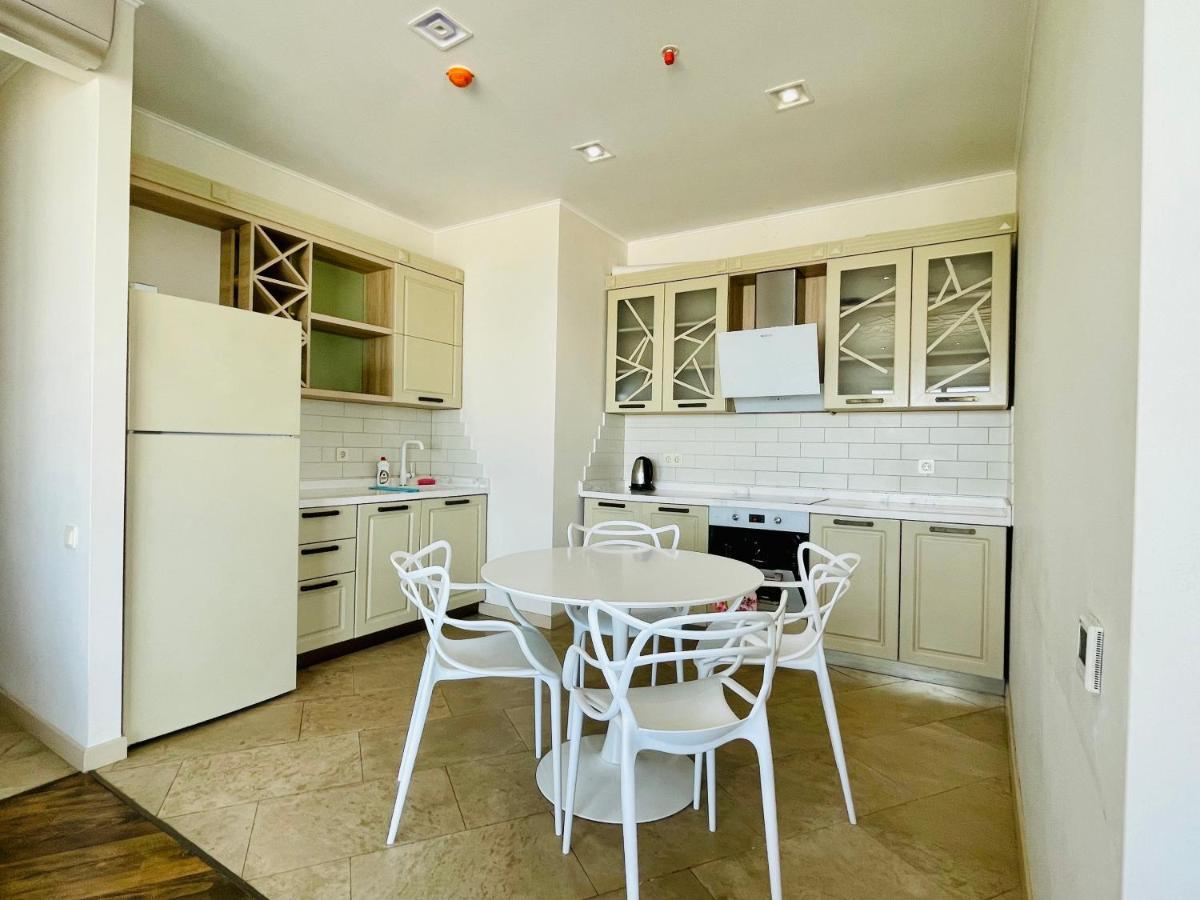באטומי Balmaral Apart Hotel מראה חיצוני תמונה