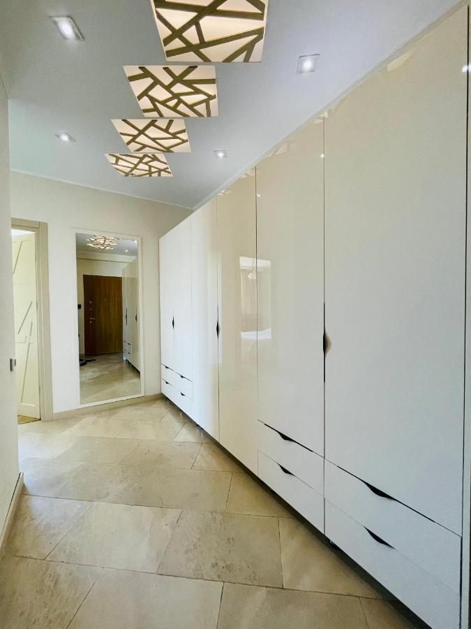 באטומי Balmaral Apart Hotel מראה חיצוני תמונה