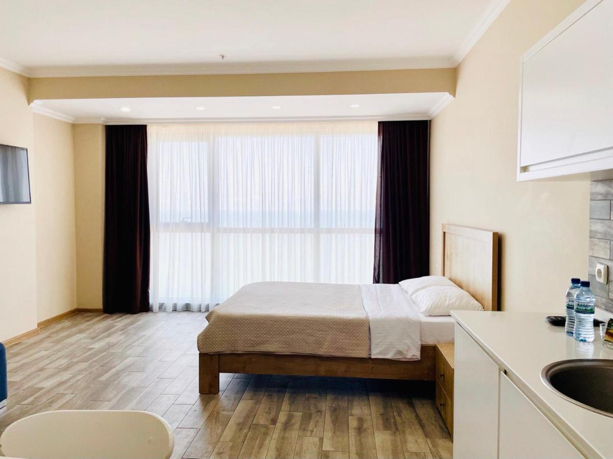 באטומי Balmaral Apart Hotel מראה חיצוני תמונה