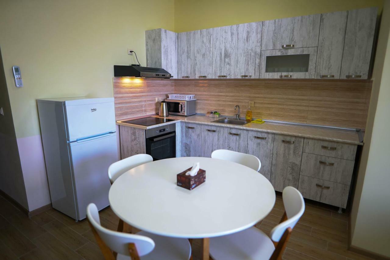 באטומי Balmaral Apart Hotel מראה חיצוני תמונה